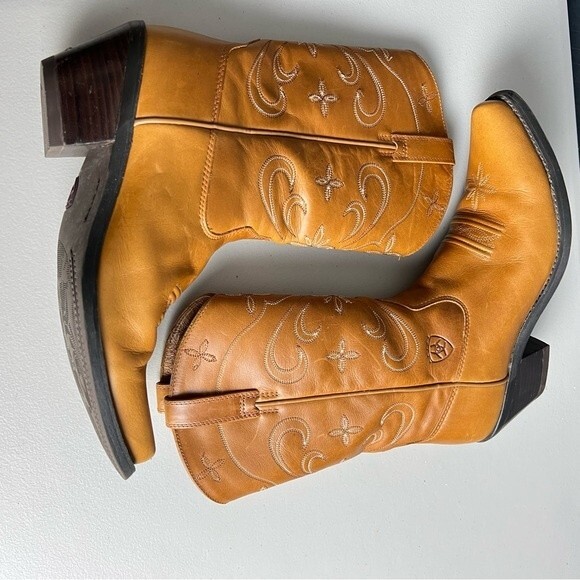 Ariat Western Cowboy Boots - Picture 7 of 16